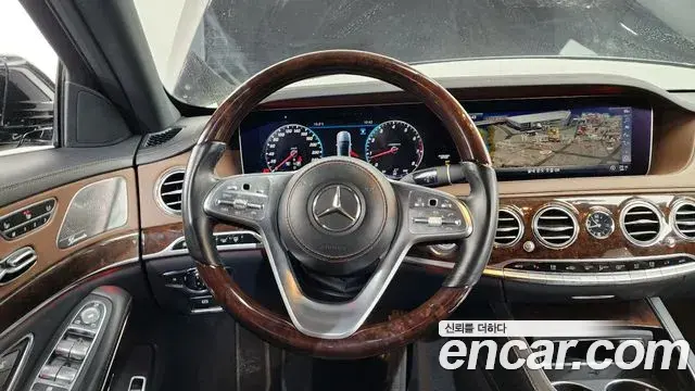 Mercedes-Benz S-Class 2019 — Photo 20/20
