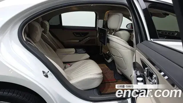 Mercedes-Benz S-Class 2022 — Şəkil 25/35