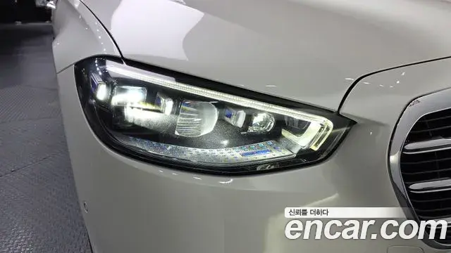 Mercedes-Benz S-Class 2022 — Şəkil 19/35