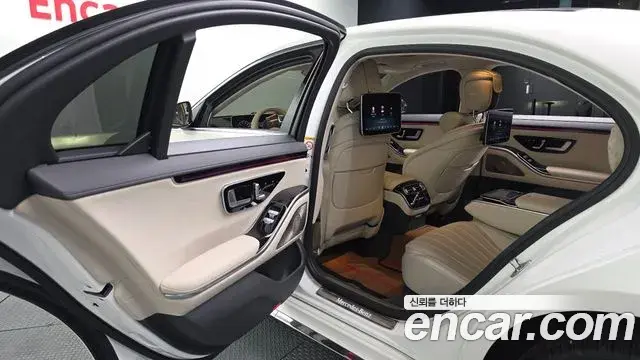 Mercedes-Benz S-Class 2022 — Şəkil 31/35