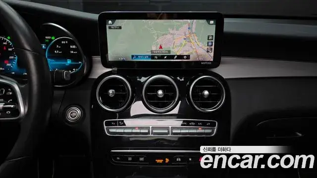Mercedes-Benz GLC-Class 2021 — Фото 14/20