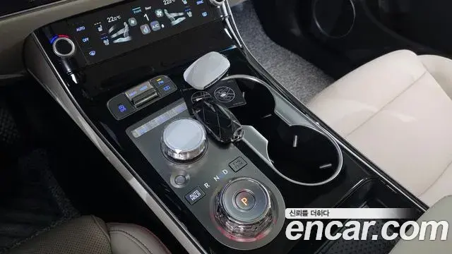 Genesis GV70 2024 — Şəkil 18/20