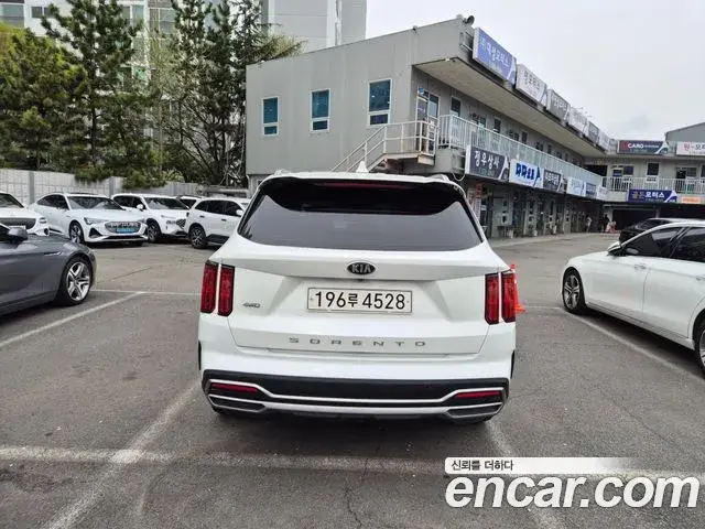 Kia Sorento 2021 — Фото 3/20