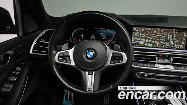 BMW X7 2021 — Фото 13/20