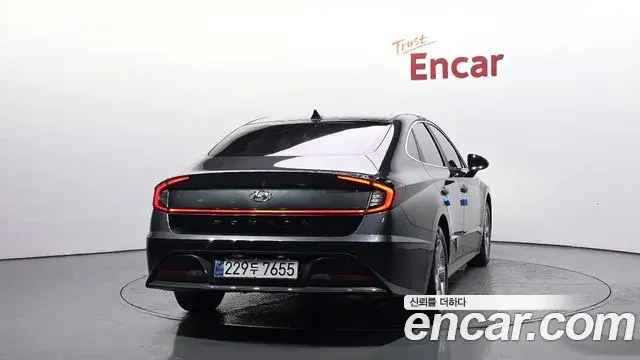 Hyundai Sonata Hybrid 2020 — Photo 20/20