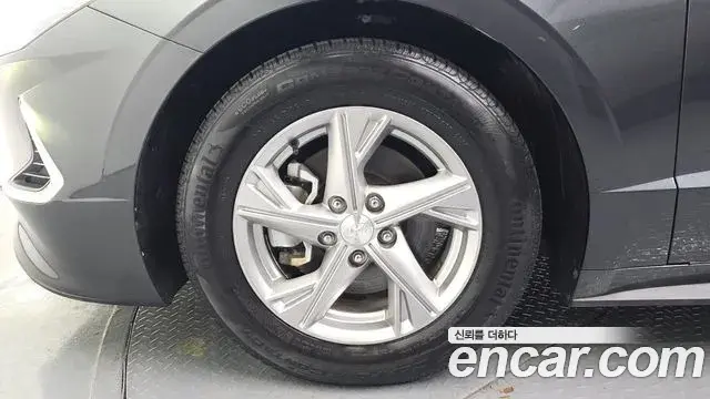 Hyundai Sonata Hybrid 2020 — Photo 5/20