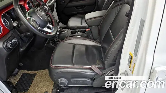 Jeep Wrangler 2021 — Şəkil 31/31