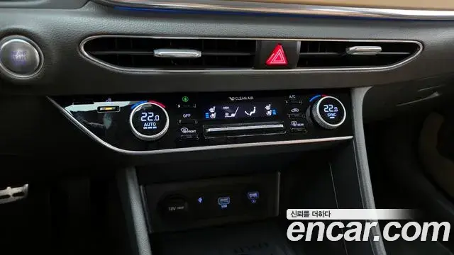 Hyundai Sonata Hybrid 2020 — ფოტო 24/34