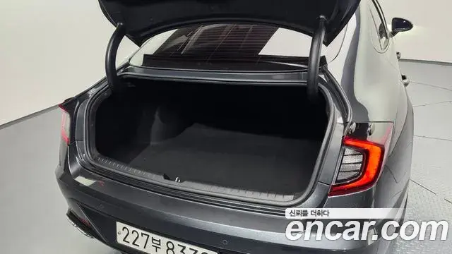 Hyundai Sonata Hybrid 2020 — ფოტო 19/34
