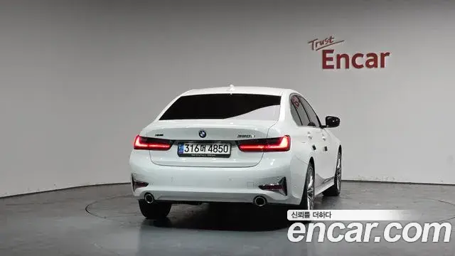 BMW 3 Series 2021 — Şəkil 13/20
