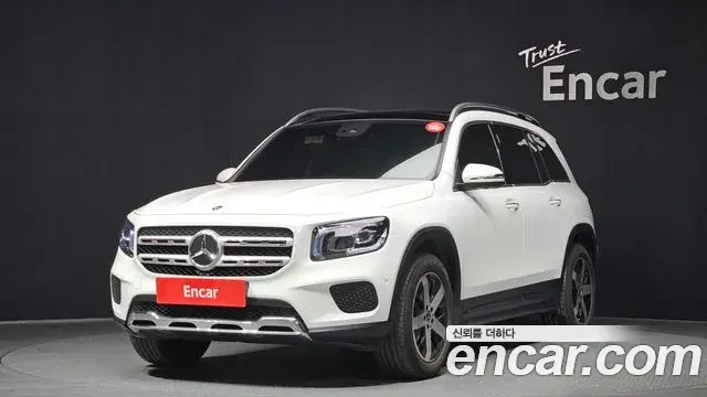 Mercedes-Benz GLB-Class 2020 — Şəkil 8/34