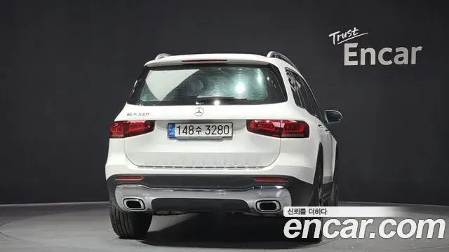 Mercedes-Benz GLB-Class 2020 — Şəkil 30/34