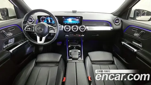 Mercedes-Benz GLB-Class 2020 — Şəkil 24/34