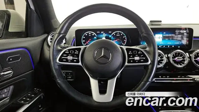 Mercedes-Benz GLB-Class 2020 — Şəkil 15/34