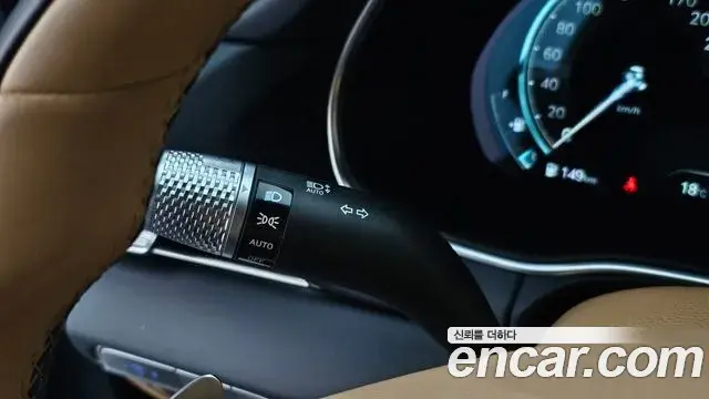 Genesis GV80 2023 — Şəkil 27/33