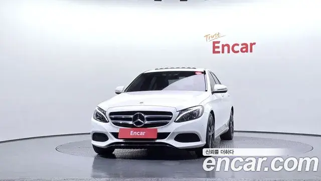 Mercedes-Benz C-Class 2018 — Şəkil 8/32