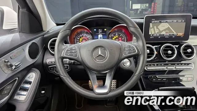 Mercedes-Benz C-Class 2018 — Şəkil 9/32