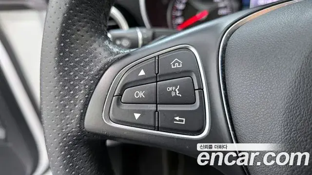 Mercedes-Benz C-Class 2018 — Şəkil 6/32