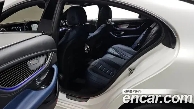 Mercedes-Benz CLS-Class 2022 — Photo 28/33