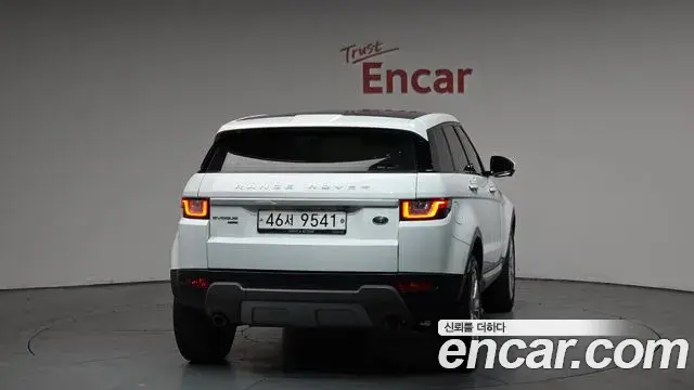 Land Rover Range Rover Evoque 2019 — ფოტო 12/31