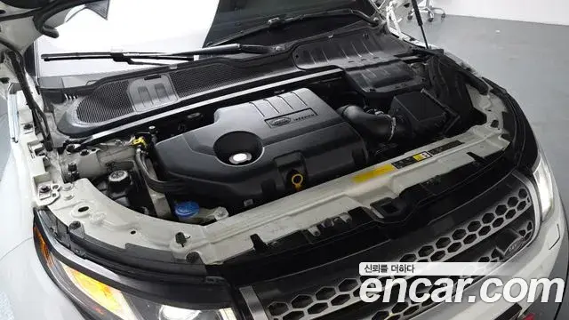 Land Rover Range Rover Evoque 2019 — ფოტო 28/31