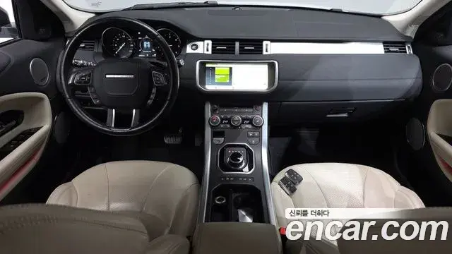 Land Rover Range Rover Evoque 2019 — ფოტო 8/31