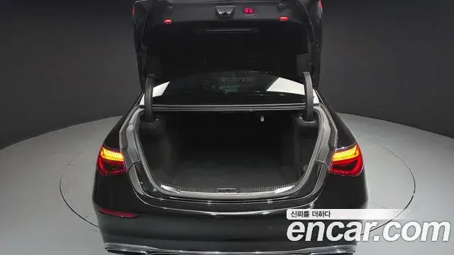 Mercedes-Benz S-Class 2021 — ფოტო 19/34