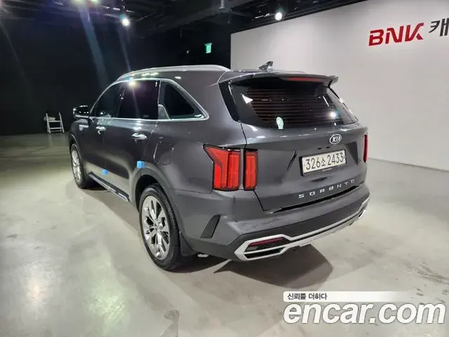 Kia Sorento 2020 — ფოტო 15/20