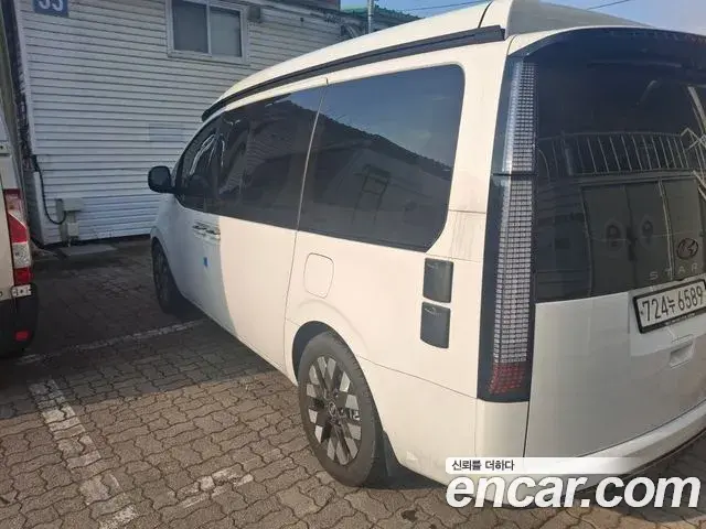 Hyundai Staria 2024 — Photo 5/8