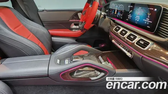 Mercedes-Benz GLE-Class 2021 — Photo 5/17