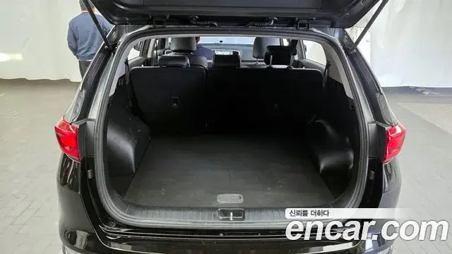 Kia Sportage The Bold 2019 — Photo 14/35