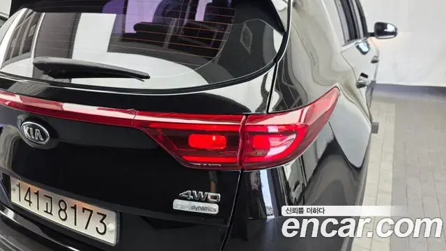 Kia Sportage The Bold 2019 — Photo 29/35