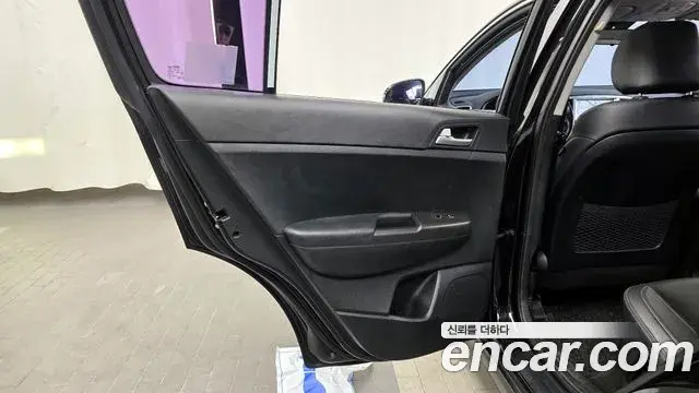 Kia Sportage The Bold 2019 — Photo 12/35