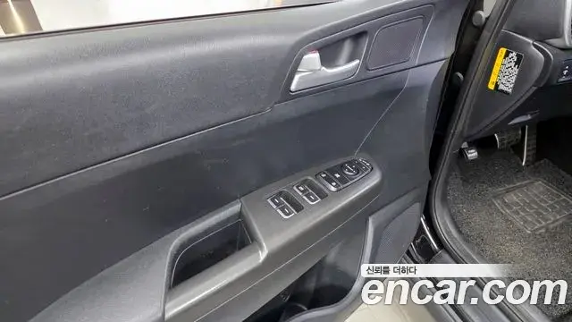 Kia Sportage The Bold 2019 — Photo 28/35