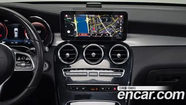Mercedes-Benz GLC-Class 2021 — ფოტო 18/31