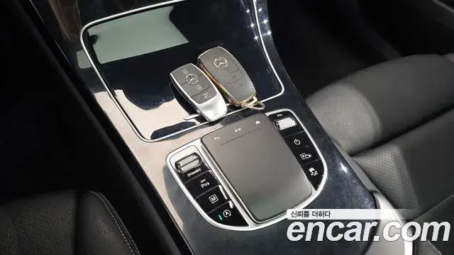 Mercedes-Benz GLC-Class 2021 — ფოტო 13/31