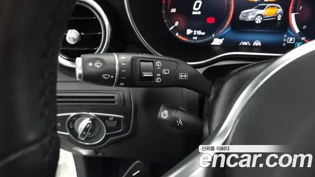Mercedes-Benz GLC-Class 2021 — ფოტო 16/31
