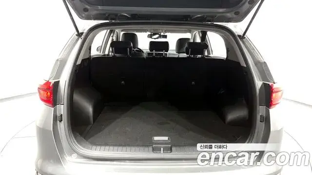 Kia Sportage The Bold 2018 — Şəkil 8/20