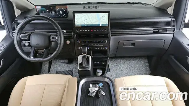 Hyundai Staria 2026 — Şəkil 2/31