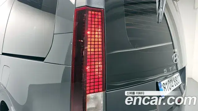 Hyundai Staria 2026 — Şəkil 18/31