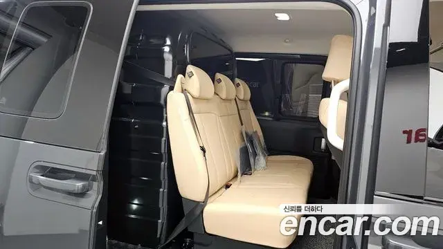 Hyundai Staria 2026 — Şəkil 20/31