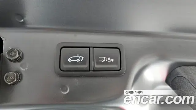 Hyundai Staria 2026 — Şəkil 11/31