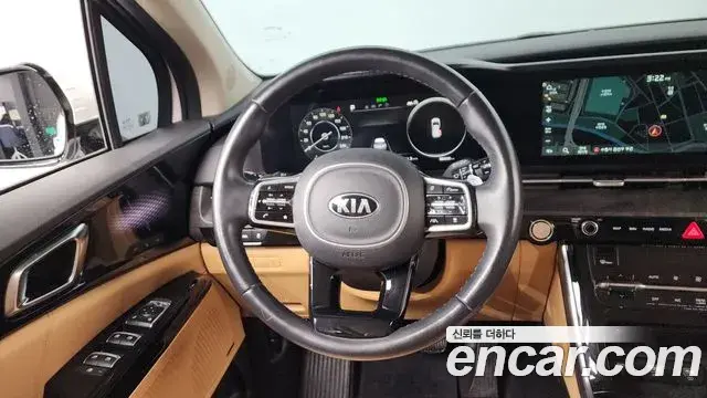 Kia Carnival 2021 — Фото 13/20