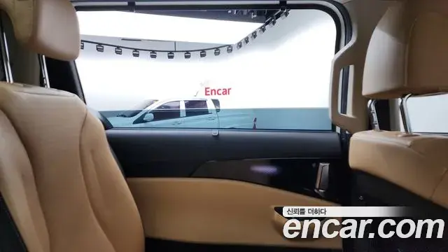 Kia Carnival 2021 — Şəkil 9/41