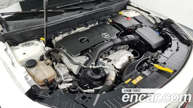 Mercedes-Benz GLB-Class 2020 — Фото 6/20