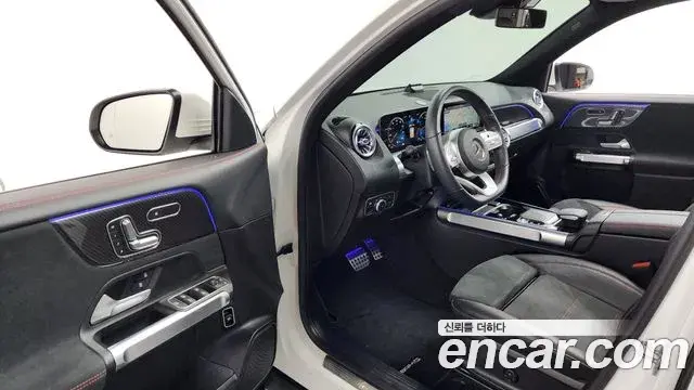 Mercedes-Benz GLB-Class 2020 — Фото 10/20