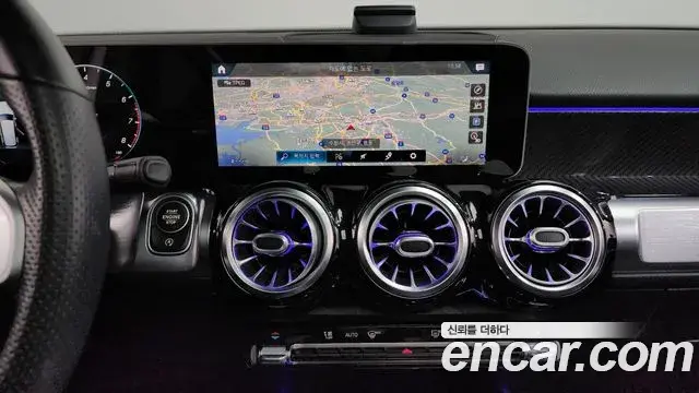 Mercedes-Benz GLB-Class 2020 — Фото 14/20