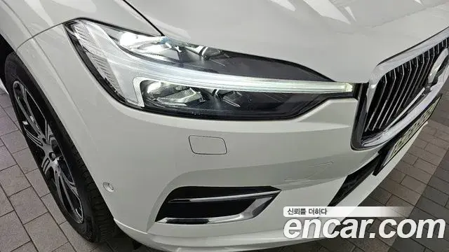 Volvo XC60 2021 — ფოტო 34/34