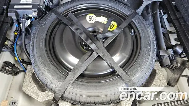 Volvo XC60 2021 — ფოტო 17/34