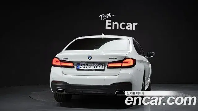BMW 5 Series 2021 — Photo 13/20